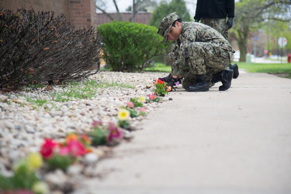 SWESC Great Lakes Students Plant Flowers to Commemorate Sexual Assault Prevention Awareness Month
