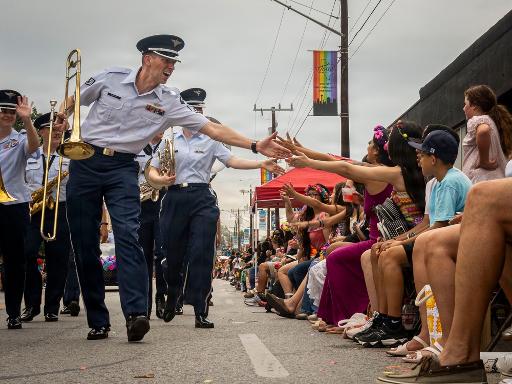 '26 Battle of Flowers parade