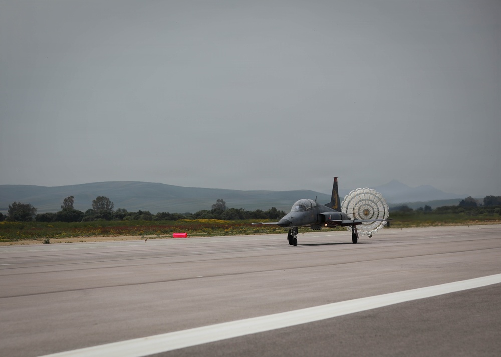 US, Tunisian airmen conduct tactical approach and landing exercises during African Lion 2026
