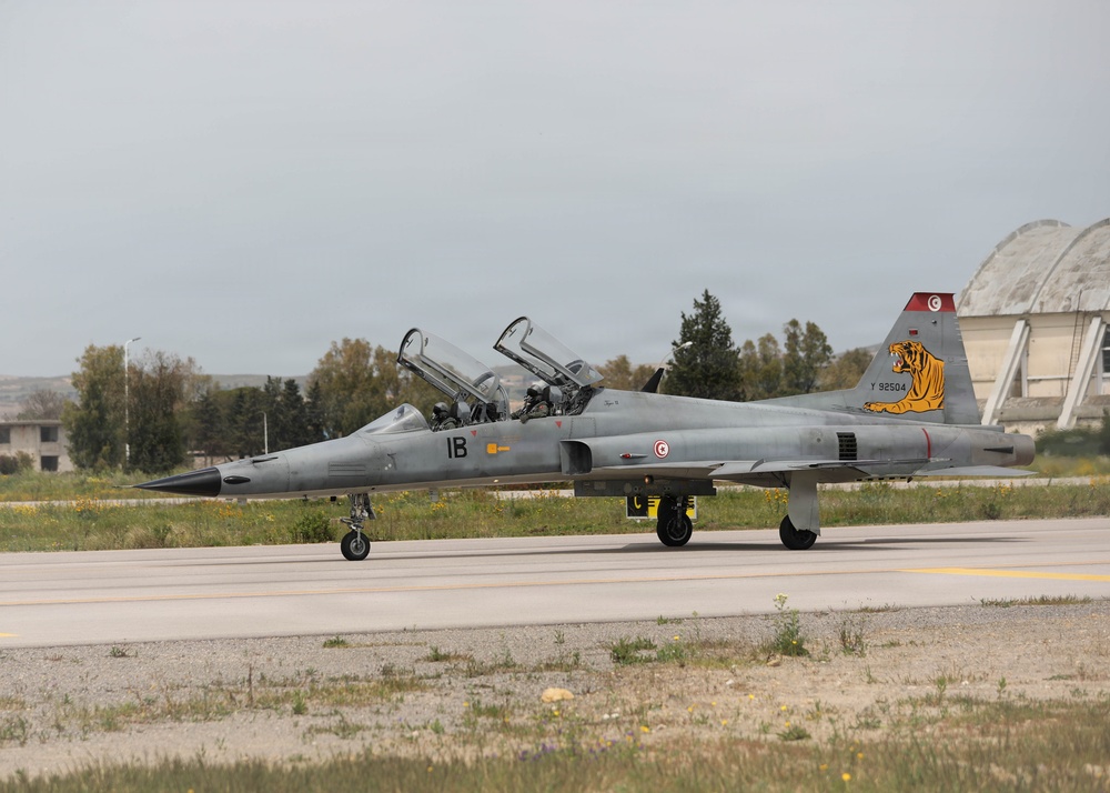 US, Tunisian airmen conduct tactical approach and landing exercises during African Lion 2026