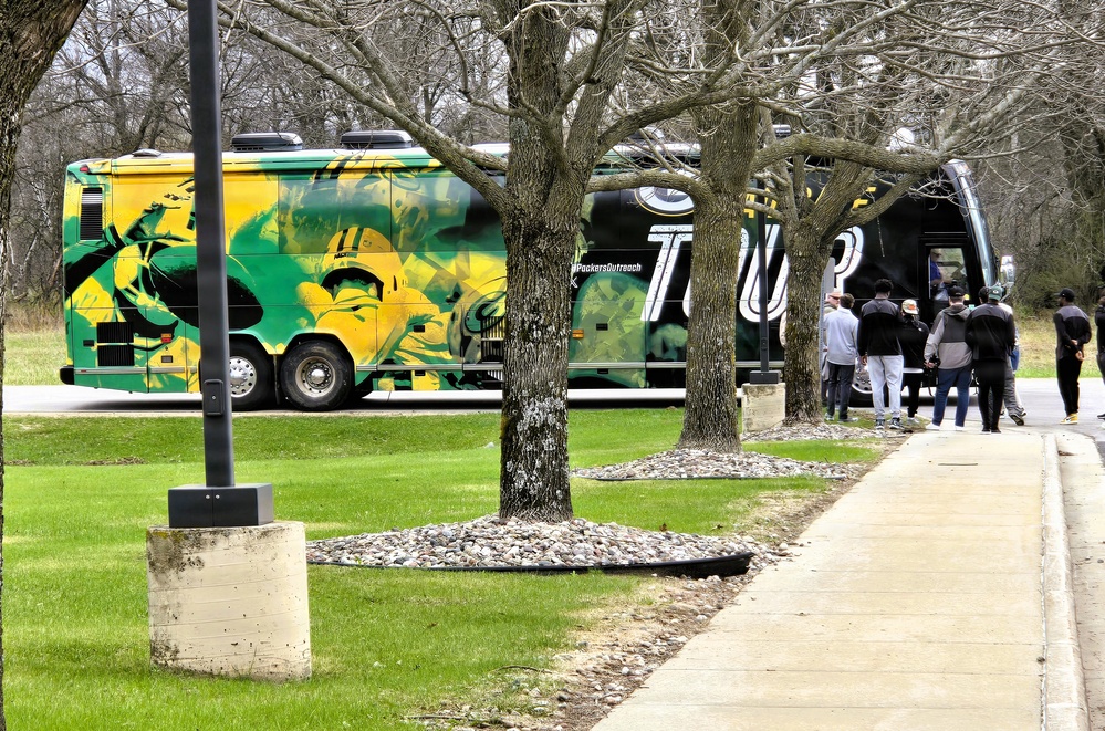 2026 Green Bay Packers Tailgate Tour makes stop at Fort McCoy; visits with Soldiers, Challenge Academy cadets