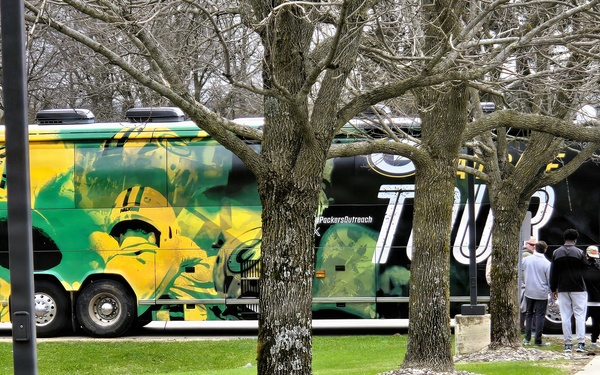 2026 Green Bay Packers Tailgate Tour makes stop at Fort McCoy; visits with Soldiers, Challenge Academy cadets