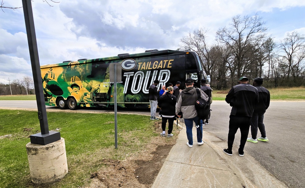 2026 Green Bay Packers Tailgate Tour makes stop at Fort McCoy; visits with Soldiers, Challenge Academy cadets