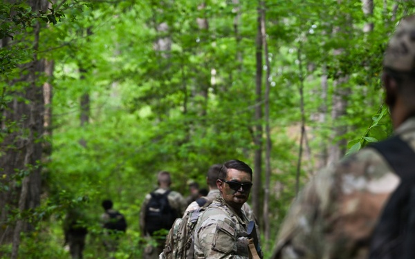 Airmen and Guardian leadership school students take on FTX at Marine Corps Base Quantico