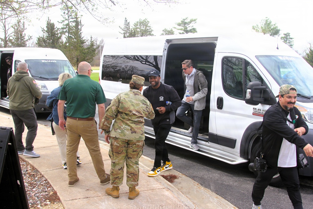 2026 Green Bay Packers Tailgate Tour makes stop at Fort McCoy; visits with Soldiers, Challenge Academy cadets