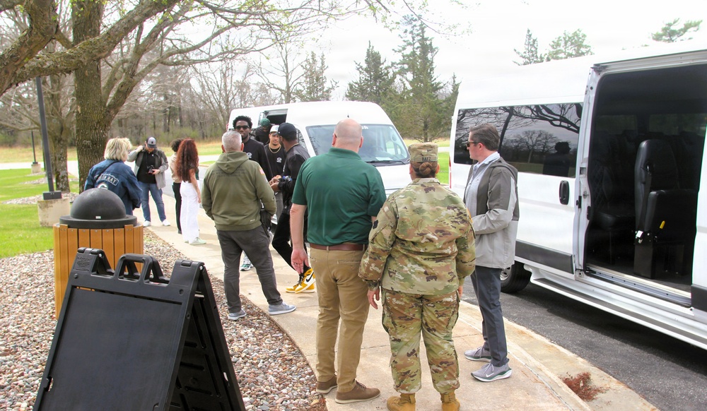 2026 Green Bay Packers Tailgate Tour makes stop at Fort McCoy; visits with Soldiers, Challenge Academy cadets
