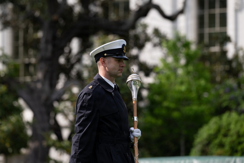 U.S. Navy Ceremonial Band prepares for arrival of King Charles III