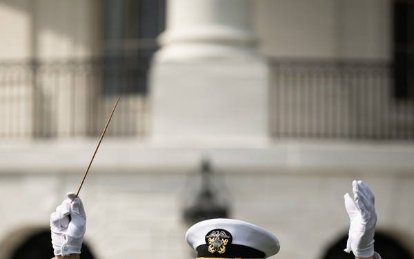 U.S. Navy Ceremonial Band prepares for arrival of King Charles III