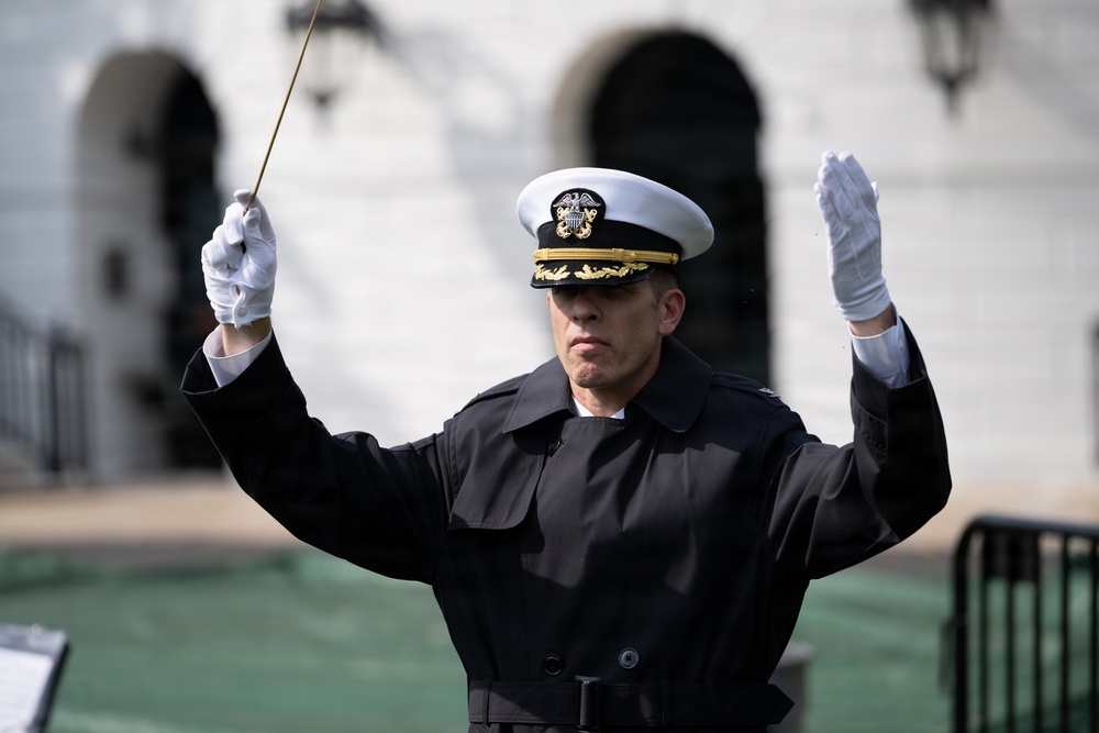 U.S. Navy Ceremonial Band prepares for arrival of King Charles III