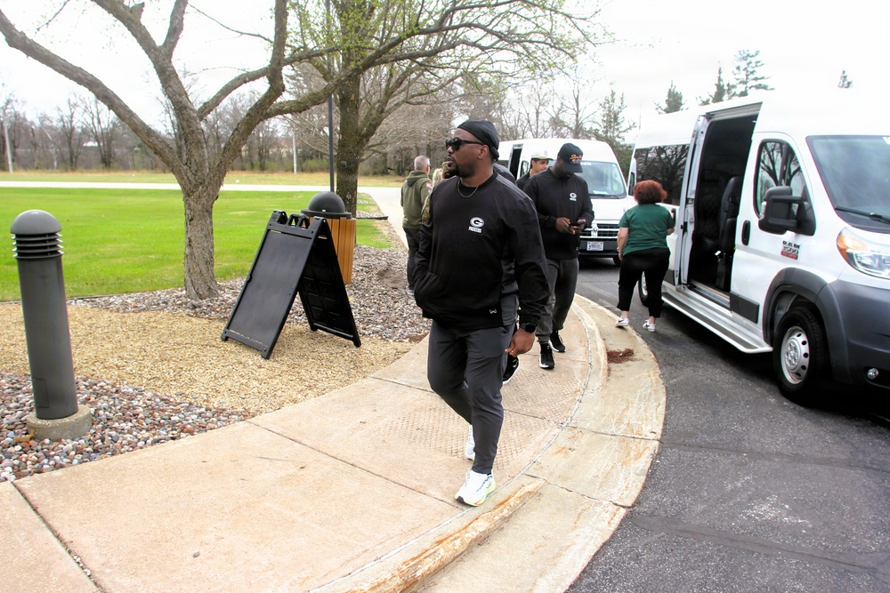 2026 Green Bay Packers Tailgate Tour makes stop at Fort McCoy; visits with Soldiers, Challenge Academy cadets