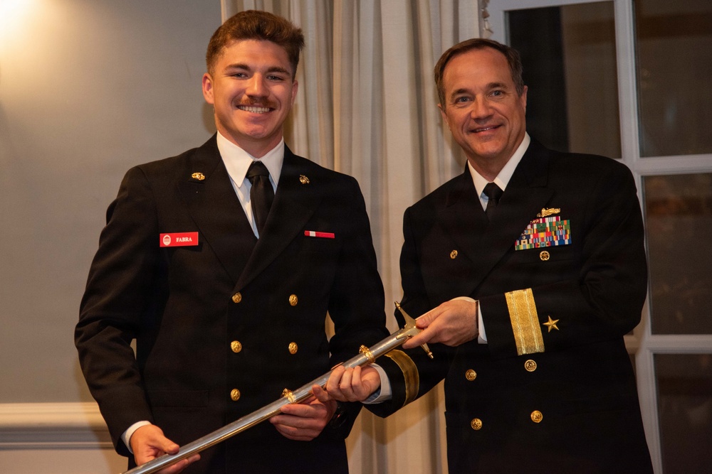 Navy League Memphis Hosts Annual Spring Awards Banquet