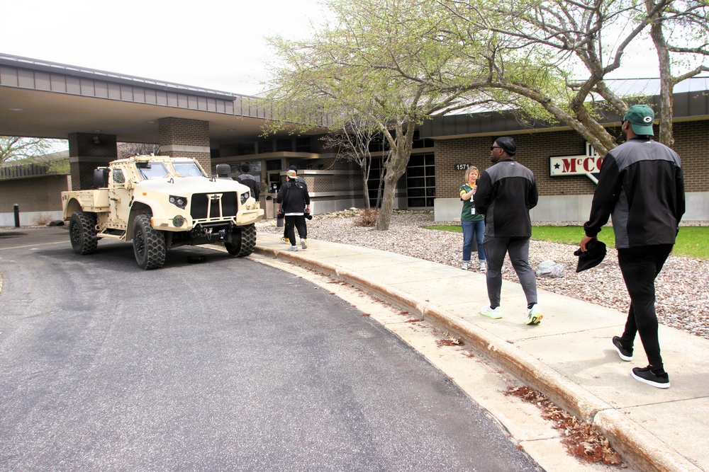 2026 Green Bay Packers Tailgate Tour makes stop at Fort McCoy; visits with Soldiers, Challenge Academy cadets