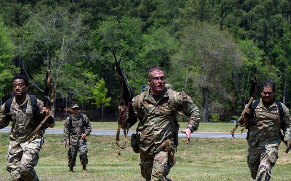 Airmen and Guardian leadership school students take on FTX at Marine Corps Base Quantico