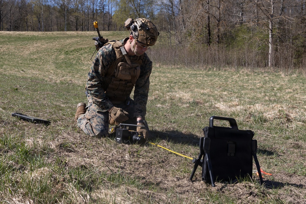 CLB-24 EOD technicians demonstrate forward capabilities in Sweden