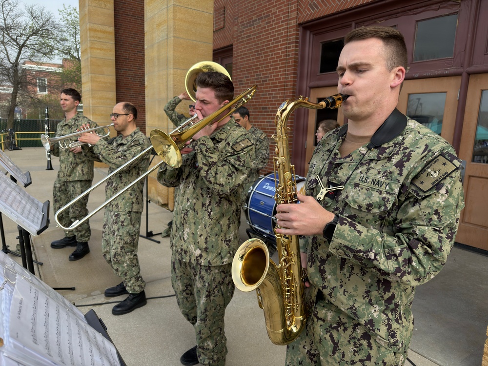 Navy Band Great Lakes Brass Band Kick Off SAPR 5K