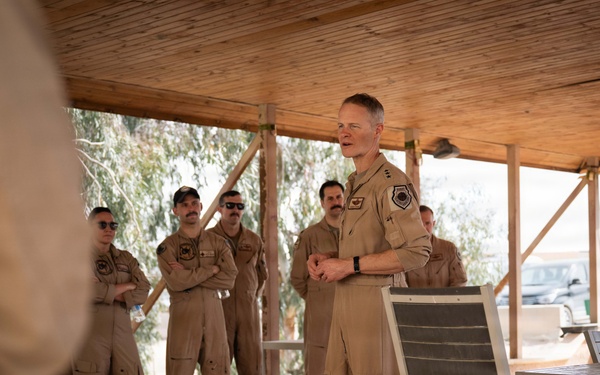 CFACC visits deployed forces