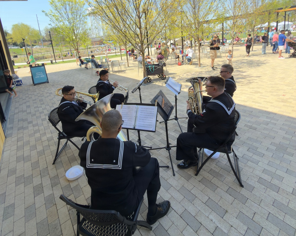 Navy Band Great Lakes Brass Quintet in Lexington for Navy Week