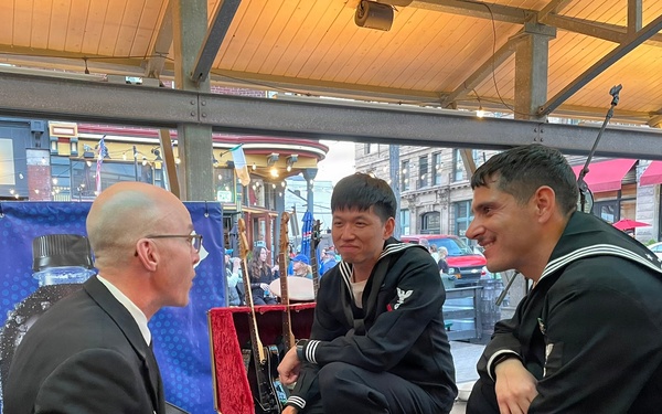 Navy Band Great Lakes "Horizon" visits Lexington for Navy Week