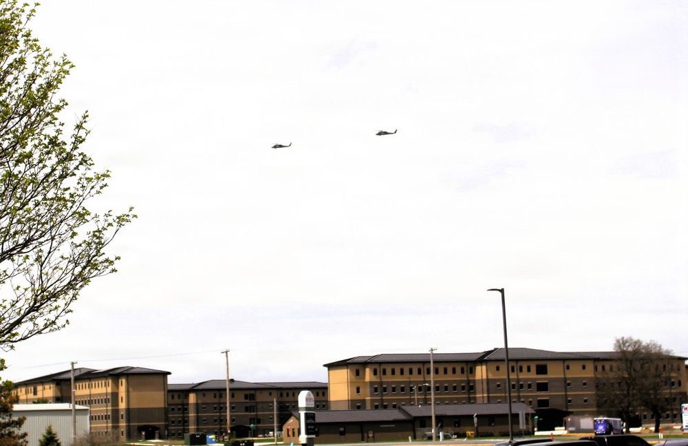 Wisconsin National Guard UH-60 Black Hawks fly members of Packers tour to Fort McCoy