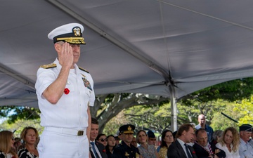 Adm. Steve Koehler, commander, U.S. Pacific Fleet, attends Anzac Day ceremony at Punchbowl Cemetery