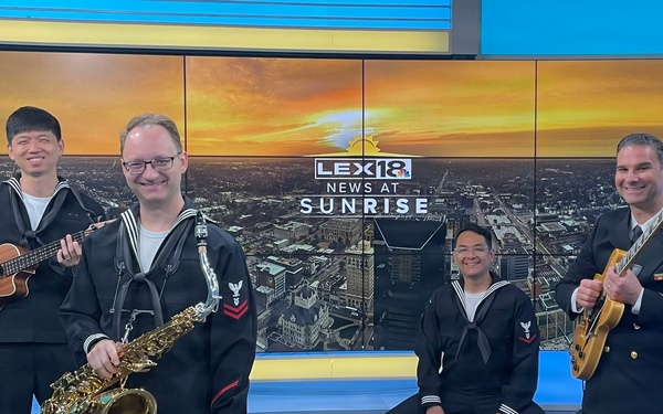Navy Band Great Lakes "Horizon" visits Lexington for Navy Week