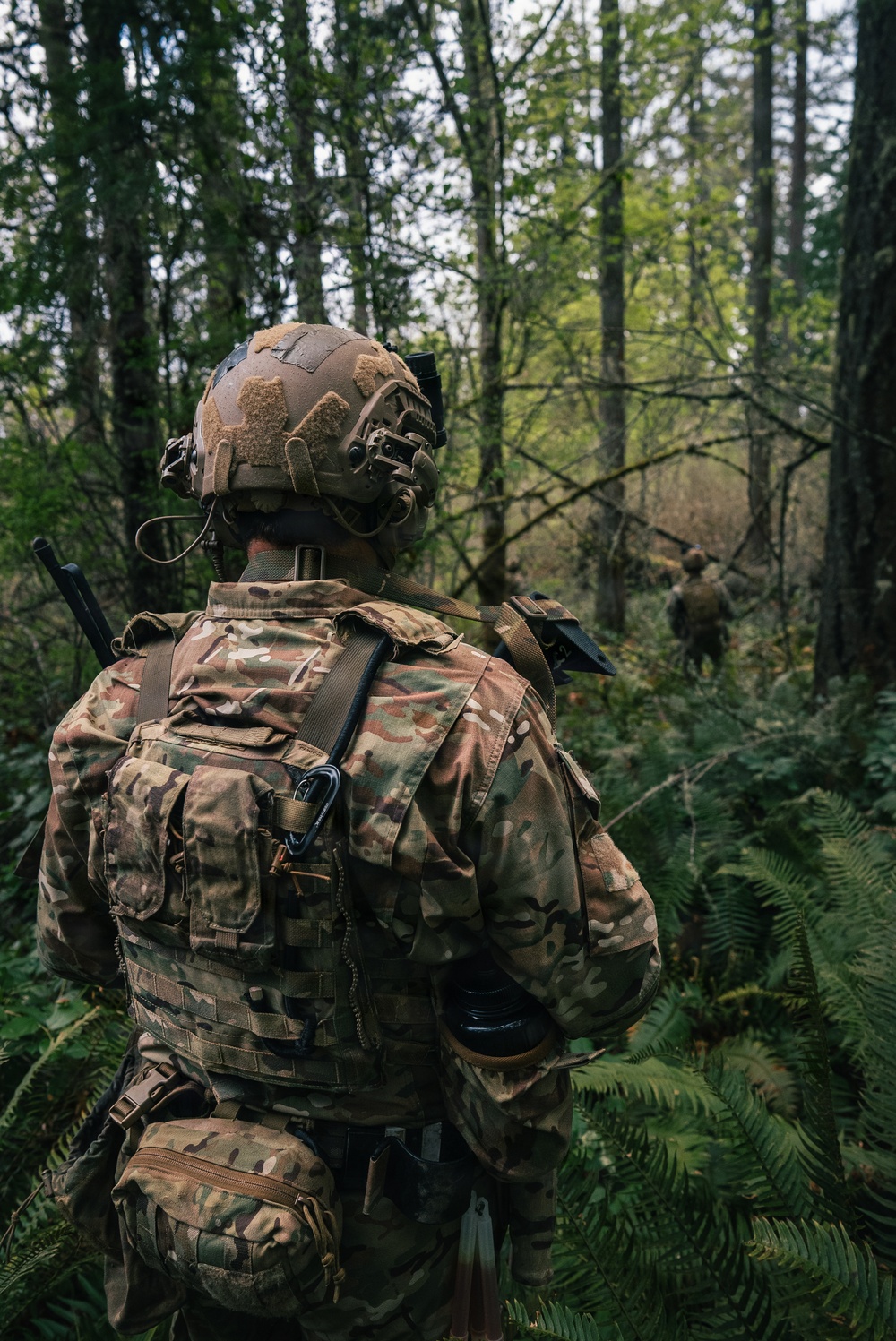 1st Special Forces Group (Airborne) conducts Maneuver Live Fire Exercise