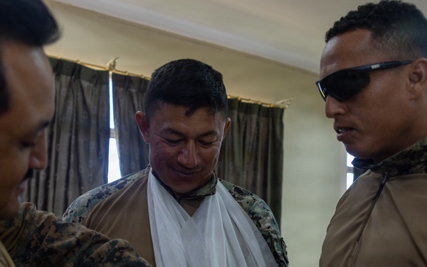 22nd MEU (SOC) | Combat Lifesaving Course with Ecuadorian Marines