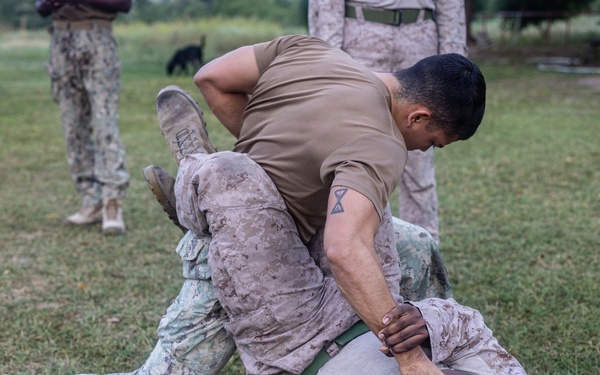 22nd MEU (SOC) | MCMAP Ground Fighting with Ecuadorian Marines