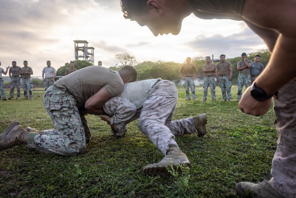 22nd MEU (SOC) | MCMAP Ground Fighting with Ecuadorian Marines