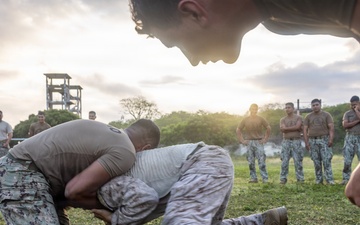 22nd MEU (SOC) | MCMAP Ground Fighting with Ecuadorian Marines