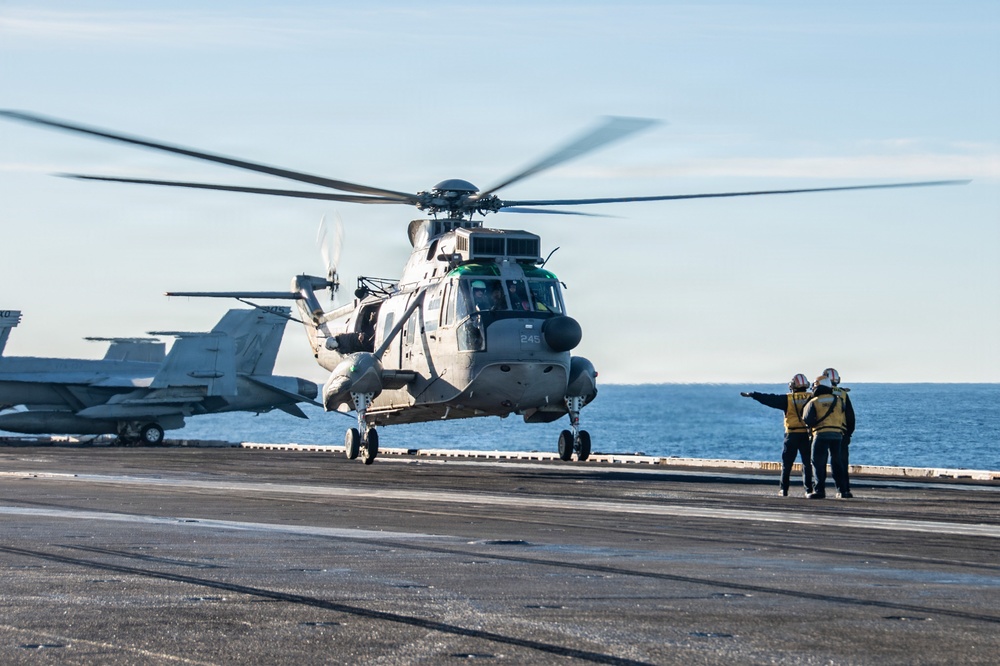 Argentine Service Members Embark Nimitz for SME Exchange