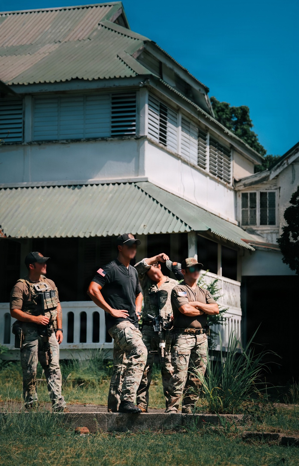 U.S. Army Green Berets train alongside Jamaican Special Operations Forces