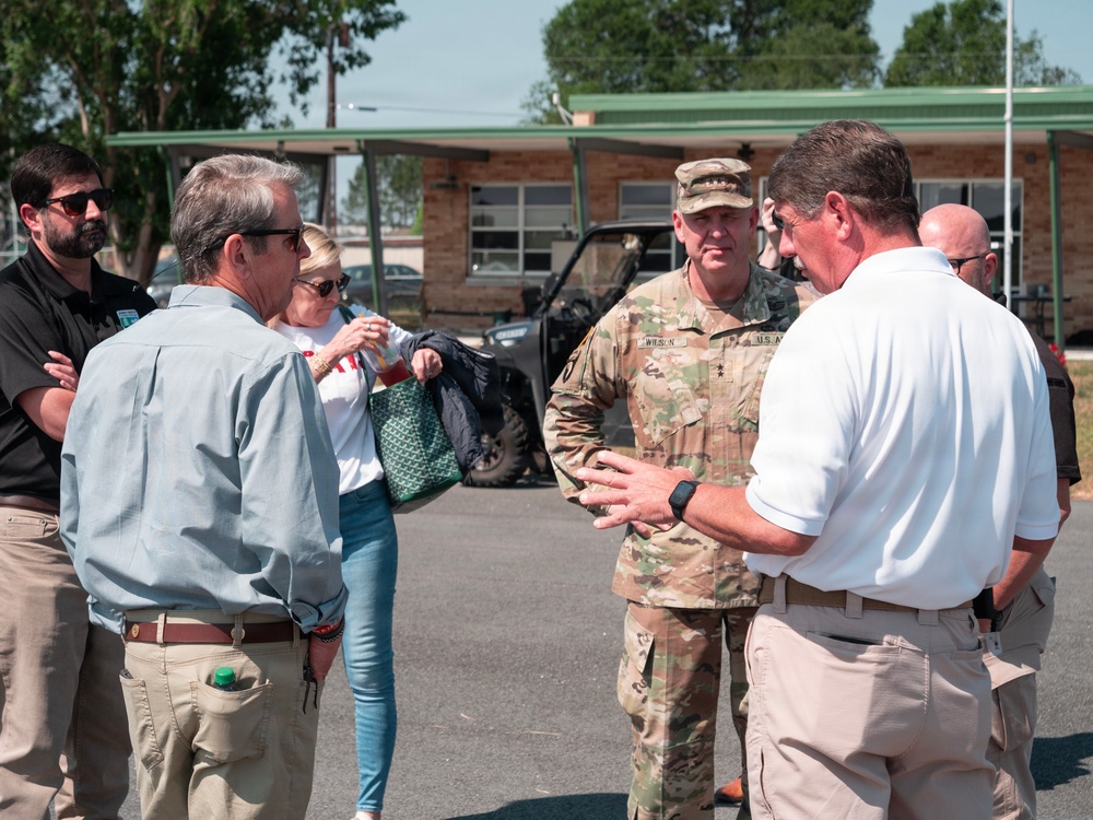 Adjutant General of Georgia visit during wilfires