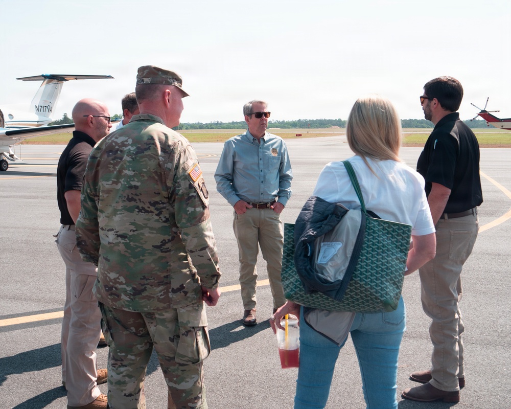 Adjutant General of Georgia visit during wilfires