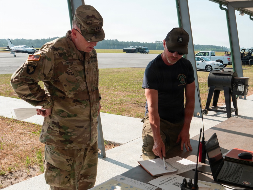 Adjutant General of Georgia visit during wilfires