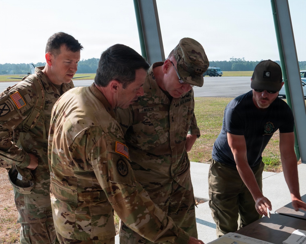 Adjutant General of Georgia visit during wilfires