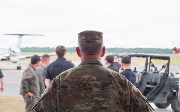 Adjutant General of Georgia visit during wilfires
