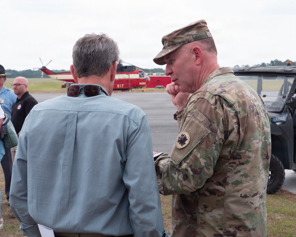 Adjutant General of Georgia visit during wilfires