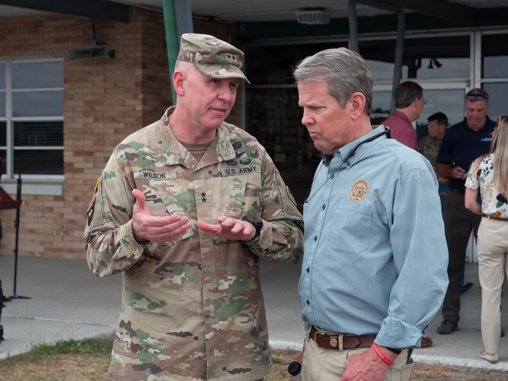 Adjutant General of Georgia visit during wilfires