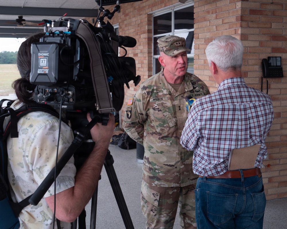 Adjutant General of Georgia visit during wilfires