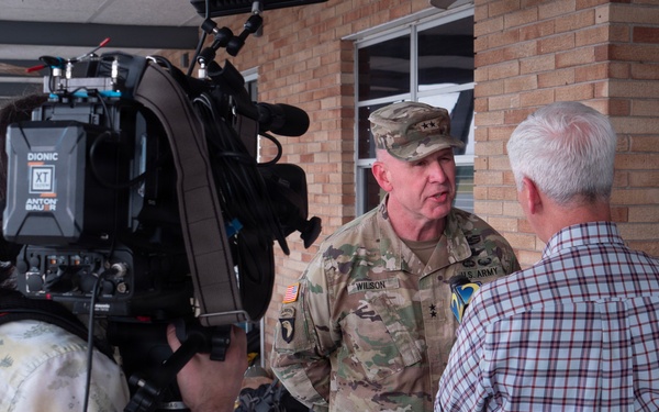 Adjutant General of Georgia visit during wilfires