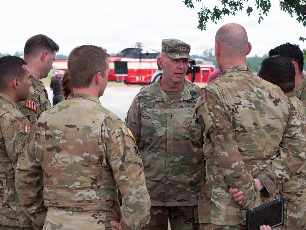 Adjutant General of Georgia visit during wilfires