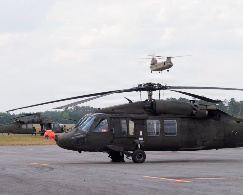 Adjutant General of Georgia visit during wilfires