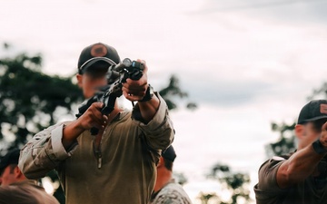 U.S. Army Green Berets train alongside Jamaican Special Operations Forces
