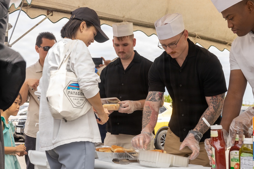 Ishigaki Fair strengthens III MEF partnership with local community