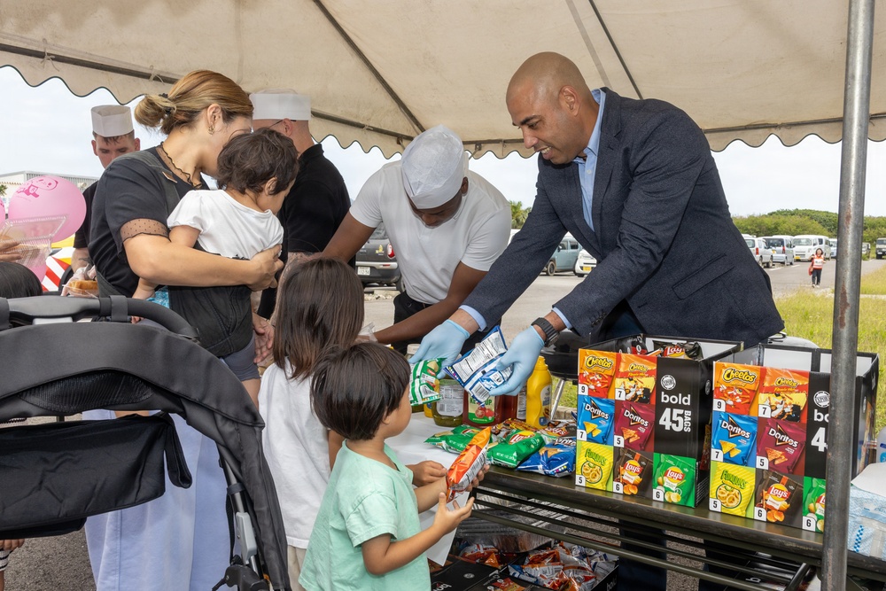 Ishigaki Fair strengthens III MEF partnership with local community