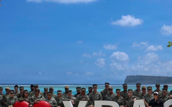 Boxer Amphibious Ready Group, 11th MEU Conduct Beach Cleanup