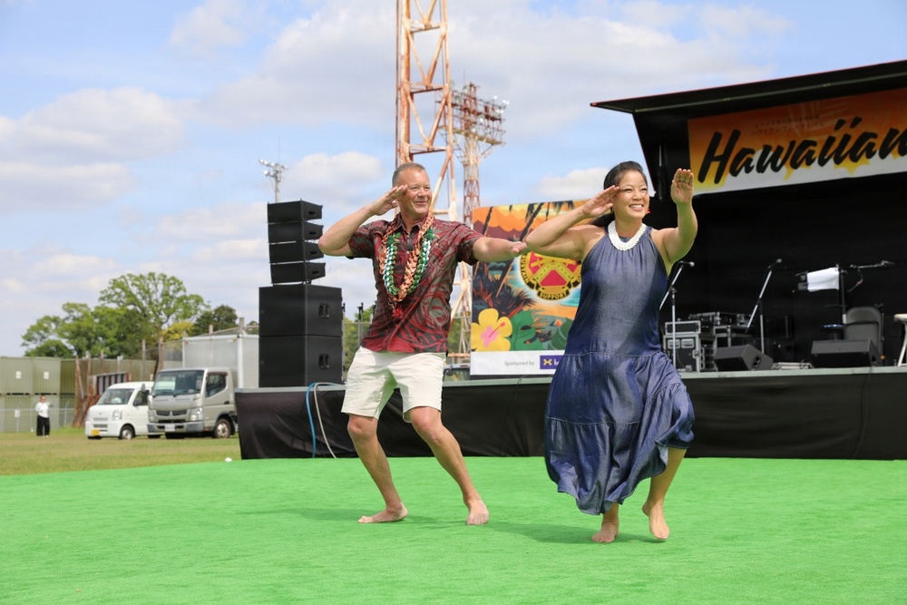 8,000 gather for friendship marathon and Hawaiian festival