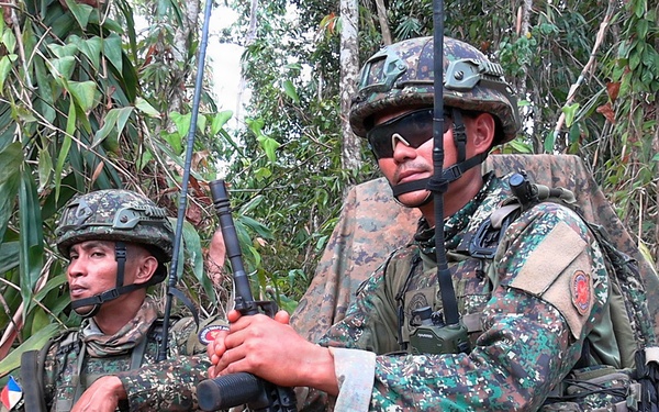Balikatan 2026: U.S. Marines with MRF-D 26 fire FIM-92 Stinger missiles during a combined live fire event
