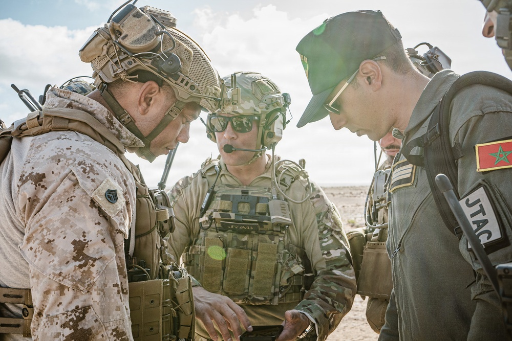 US, Hungarian, Canadian JTACs train alongside Moroccan special operations forces during African Lion 26
